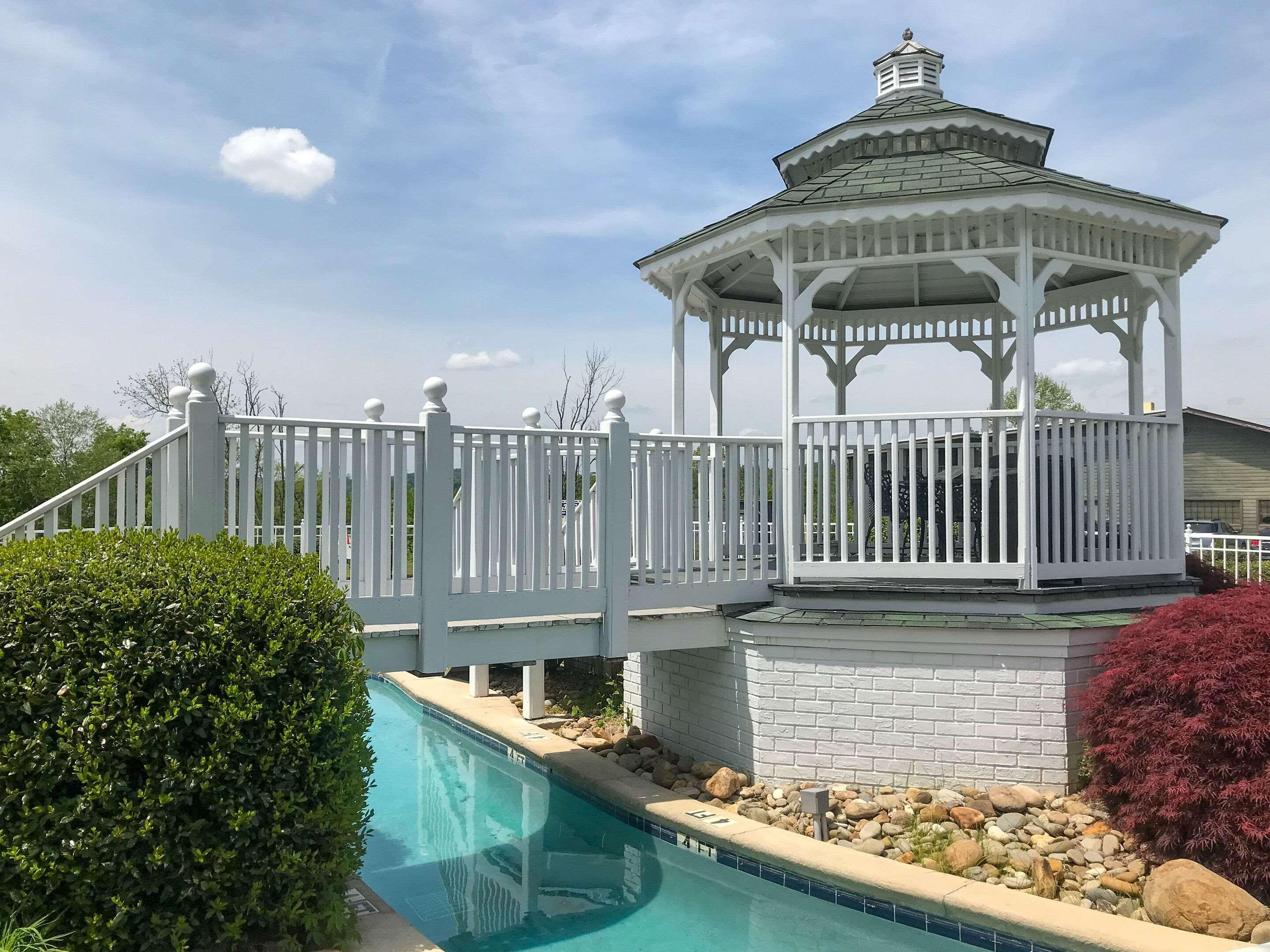 Clarion Inn Willow River Sevierville Esterno foto