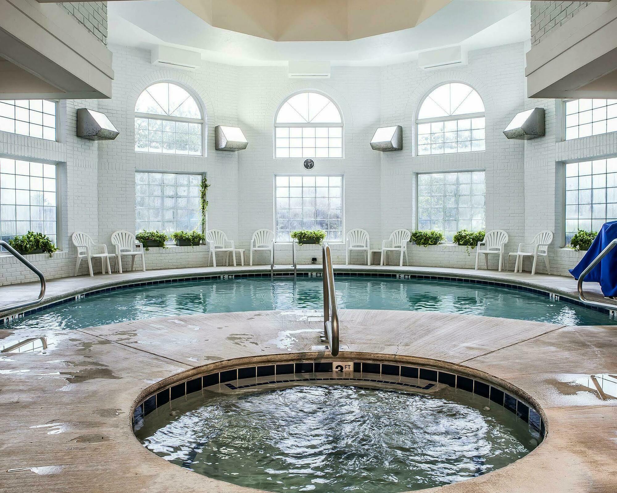Clarion Inn Willow River Sevierville Esterno foto